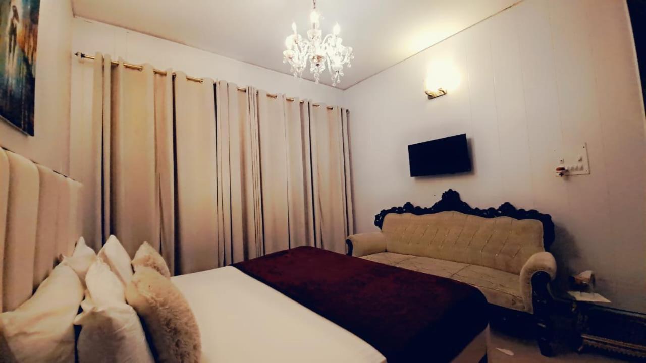 The Life Style Lodges Opp Centaurus Mall Islamabad Exterior photo